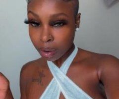 Dive In, Baby! 💋💦🍑 - Image 3