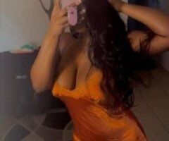 💦 Ready to Netflix & Chill? Let's Get Cozy! 💋🔥