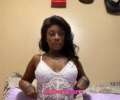 🔥 Fun-Sized Temptation Awaits! 🍑💋💦