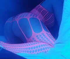 🔥 Tempting KELSEY LEE near the airport 💋💦 Ready to captivate you! 🍑 - Image 5