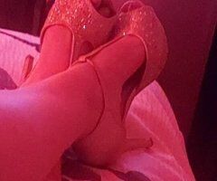 🔥 Tempting KELSEY LEE near the airport 💋💦 Ready to captivate you! 🍑 - Image 10