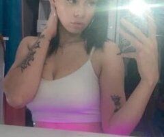 💖 Pretty Playmate Ready for Fun 💦🔥 Let’s Make Magic! 😘🍑 - Image 2