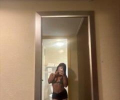 🔥 Petite Salvadoran Delight Awaits You! 💋💦🍑