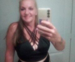 🔥 Fun with a sexy mama awaits! 💦😘 - Image 4