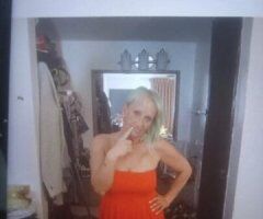 🔥 Surprise Special Awaits! 💋💦 Let's Explore Together! 🍑😘 - Image 8