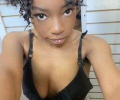 HEAD ONLY no sex for 80$ (period on ) Carplay Carplay - 2