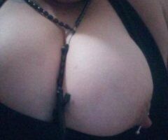 DISCREETLY im looking for two boyfriends for the night to spoilme soon😜🥴 play pool then st8.to it to my crib dont act stupid or weird pleasedont ask 21questions - 3