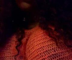 She is THICK BRICK HOUSE . - 4