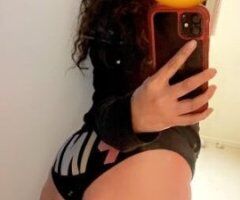 thick pretty latina