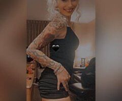 Come spend some time with your favorite Sunshine ☀🩷😘 LETS GET WEIRD✌🏻🪬❤☯ - 2