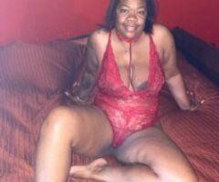 hey fellas come dive in my ocean thats if you can swim 💦💦 if you looking to have a good time give me a call 😘😘 - 6