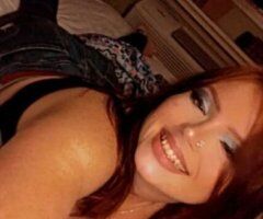 5'1 fun size pretty eyes with a fat ass and deepthroat