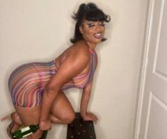 5'10 Caribbean goddess with a vibe that's unmatched Downtown - 4