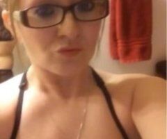 petite fun blonde ready to play, want to party with freddy!! - 3