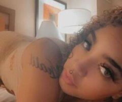 Beautiful Soft Guatemalan green eyed bombshell - 3