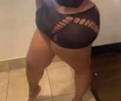cruvy BBW
