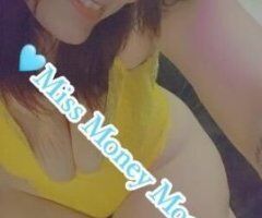 💚👑All Natural Big booty Pawg 👑Exclusive amazing skills 👑👑New Content 👑Live Sessions 24/7 With toys 👑 Only for Mature Generous Men Available Now 👑👑👑