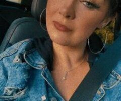 Sexy Horny White Female😘 - 3
