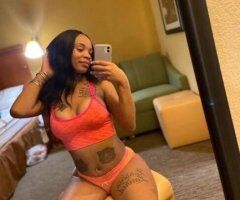 Its Daisy Babyyyy ‼ Pretty N Petite 😘 TEXT me and lets make a SPLASH 💦