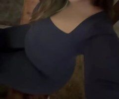 BEAUTIFUL FACE & A THICK WAIST 🤭l +1 616-404-2642