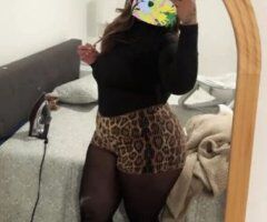 Knot Your Average girl 1-307-310-4359. Latina mami - 2